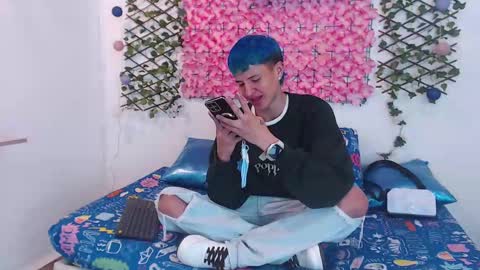 Snapshot of iam_lukas__ chatting on 11, 9, 2025 iam_lukas__ online show from 11, 9, 2025