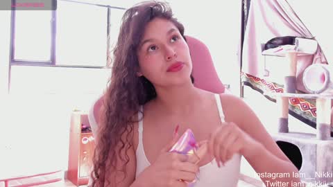 Snapshot of iam_nikki chatting on 17, 12, 2024 On instagram Imm  NikkiHelp me reach 100 likes online show from 17, 12, 2024