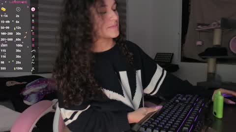Snapshot of iam_nikki chatting on 2, 1, 2025 On instagram Imm  NikkiHelp me reach 100 likes online show from 2, 1, 2025