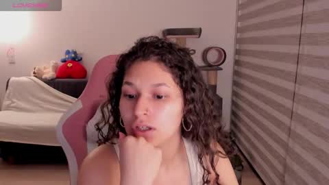 Snapshot of iam_nikki chatting on 19, 10, 2025 On instagram Imm  NikkiHelp me reach 100 likes online show from 19, 10, 2025