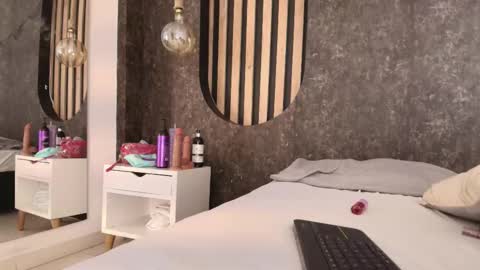Snapshot of iam_salome_ chatting on 13, 1, 2026 salome online show from 13, 1, 2026