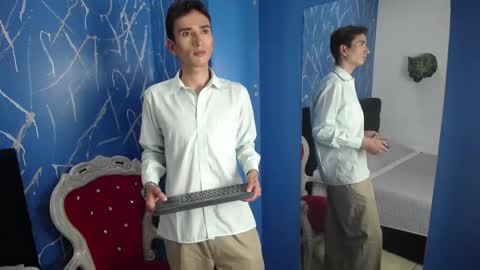 Iam Smith  online show from 4, 2, 2026