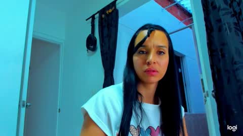 Snapshot of iam_your_fantasy chatting on 2, 11, 2025 iam_your_fantasy online show from 2, 11, 2025