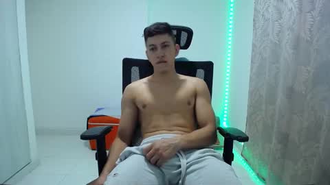 iam_yourbabyprincess_xd online show from 15, 12, 2024