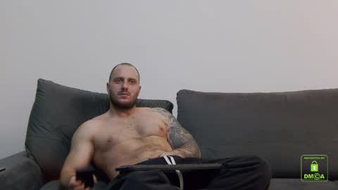 Snapshot of iambigballs19 chatting on 8, 4, 2026 claudeloflex onlyfans online show from 8, 4, 2026
