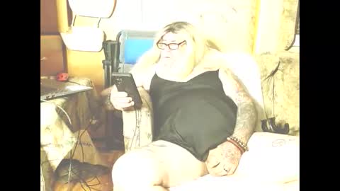 Snapshot of iamcaveman69 chatting on 2, 4, 2026 Naomi online show from 2, 4, 2026