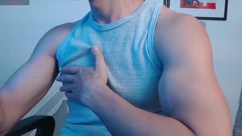  INDEPENDENT MODEL online show from 3, 3, 2025