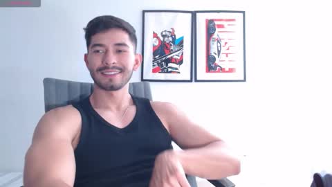  INDEPENDENT MODEL online show from 31, 10, 2025