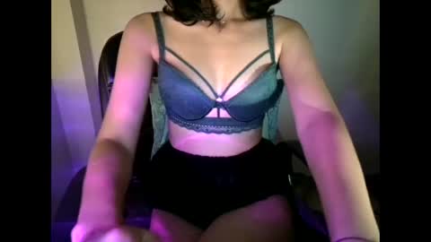 hainnahh online show from 12, 11, 2025