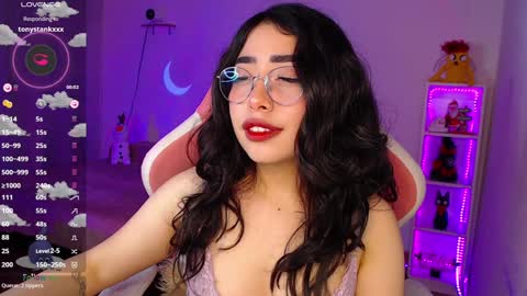 Snapshot of iamveroo chatting on 11, 12, 2024 Veronica NDEPENT MODEL online show from 11, 12, 2024