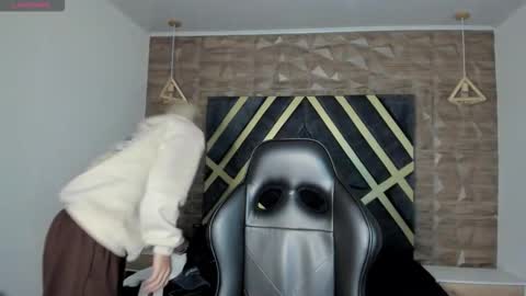 IAN CASTILLO online show from 16, 2, 2026