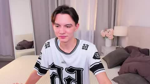 Snapshot of ian_harrickton chatting on 2, 3, 2026 ian online show from 2, 3, 2026