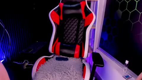 Ian  online show from 29, 4, 2026