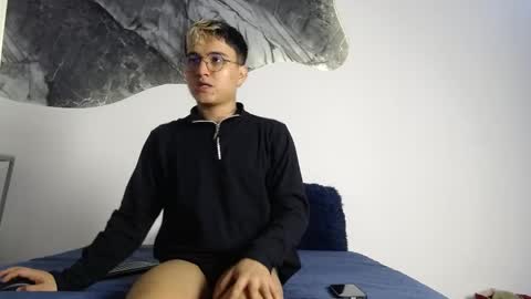 Snapshot of ian_storm chatting on 24, 4, 2026 ian_storm online show from 24, 4, 2026