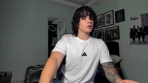 Snapshot of ian_versace chatting on 13, 6, 2026 Andres online show from 13, 6, 2026