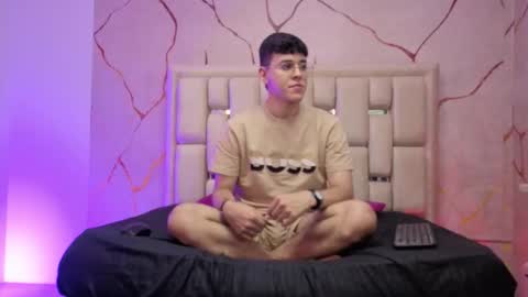 Snapshot of ianblake_ chatting on 5, 3, 2026 Ian online show from 5, 3, 2026