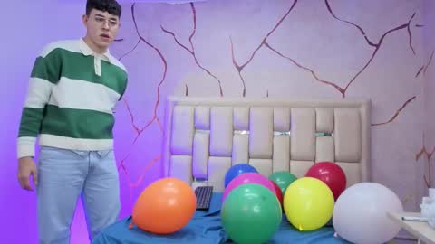 Snapshot of ianblake_ chatting on 9, 3, 2026 Ian online show from 9, 3, 2026