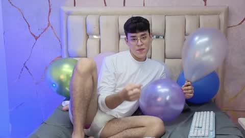 Snapshot of ianblake_ chatting on 27, 3, 2026 Ian online show from 27, 3, 2026