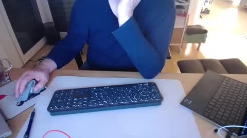 Snapshot of iandy12 chatting on 20, 4, 2026 iandy12 online show from 20, 4, 2026