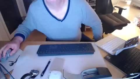 Snapshot of iandy12 chatting on 22, 4, 2026 iandy12 online show from 22, 4, 2026