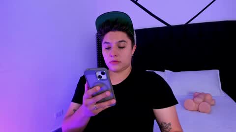 Snapshot of iangilbert chatting on 16, 9, 2025 ian online show from 16, 9, 2025