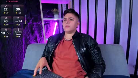 Snapshot of iangilbert chatting on 18, 10, 2025 ian online show from 18, 10, 2025