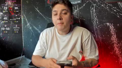 Snapshot of iangilbert chatting on 25, 10, 2025 ian online show from 25, 10, 2025