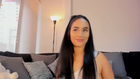 Snapshot of iara_martinez chatting on 24, 11, 2025 I A R A online show from 24, 11, 2025