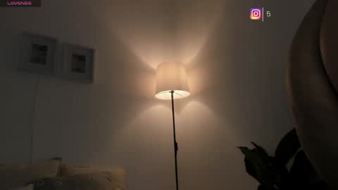 Snapshot of iara_martinez chatting on 15, 4, 2026 I A R A online show from 15, 4, 2026