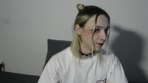 Snapshot of icebenz chatting on 12, 3, 2026 Jade online show from 12, 3, 2026