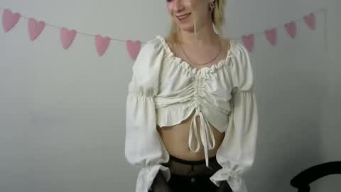 Snapshot of icebenz chatting on 1, 4, 2026 Jade online show from 1, 4, 2026