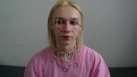 Snapshot of icebenz chatting on 7, 4, 2026 Jade online show from 7, 4, 2026