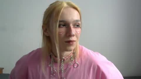 Snapshot of icebenz chatting on 9, 4, 2026 Jade online show from 9, 4, 2026