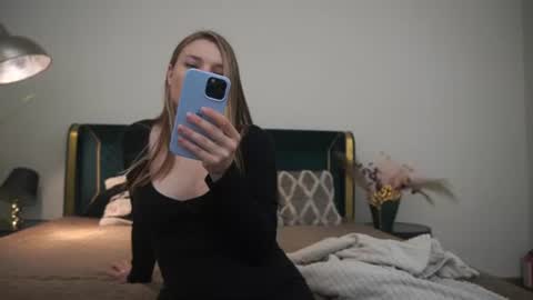 Danielle online show from 7, 7, 2026