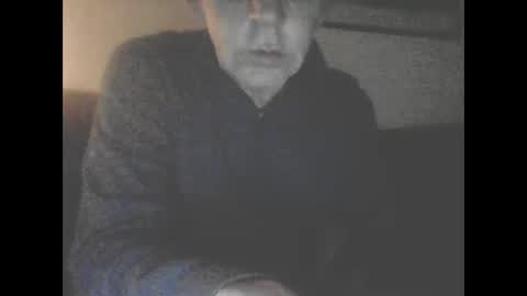 Snapshot of icemandude chatting on 18, 10, 2025 icemandude online show from 18, 10, 2025