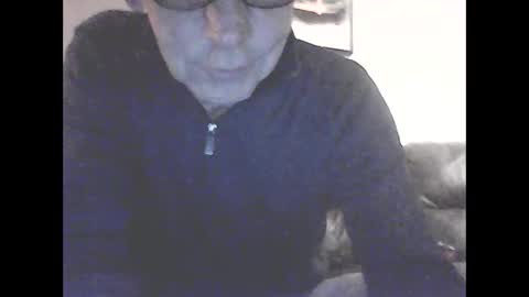 Snapshot of icemandude chatting on 13, 12, 2025 icemandude online show from 13, 12, 2025