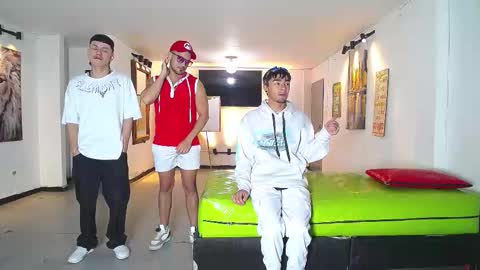 THOMAS AND DAMIAND online show from 28, 11, 2025