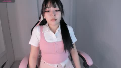 Hitomi   online show from 23, 1, 2025