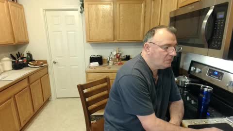 Christopher online show from 25, 2, 2025