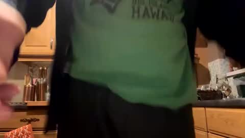 Snapshot of icums4u chatting on 19, 4, 2026 icums4u online show from 19, 4, 2026