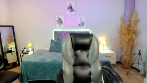 Icy online show from 7, 4, 2026