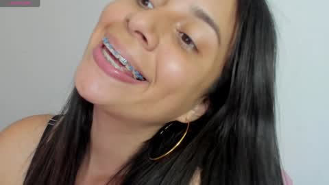 Snapshot of idarazanin24 chatting on 24, 1, 2025 Idara Zanin online show from 24, 1, 2025
