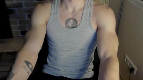 Snapshot of idkiww chatting on 3, 12, 2025 yo online show from 3, 12, 2025