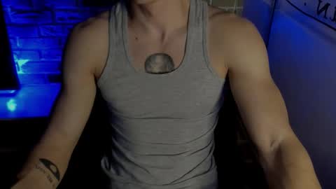 Snapshot of idkiww chatting on 16, 12, 2025 yo online show from 16, 12, 2025