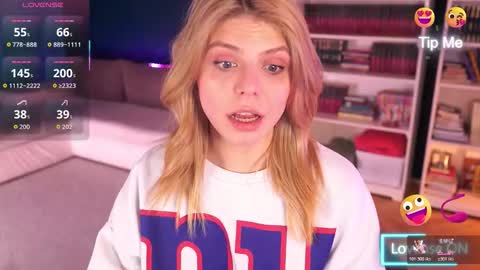 Snapshot of idontlikeguccibelts chatting on 9, 1, 2026 Little Flower online show from 9, 1, 2026