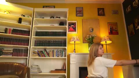 Snapshot of idontlikeguccibelts chatting on 22, 2, 2026 Little Flower online show from 22, 2, 2026