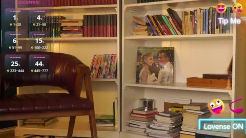 Snapshot of idontlikeguccibelts chatting on 6, 3, 2026 Little Flower online show from 6, 3, 2026