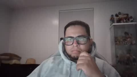 Snapshot of idoyourmom chatting on 18, 11, 2025 idoyourmom online show from 18, 11, 2025