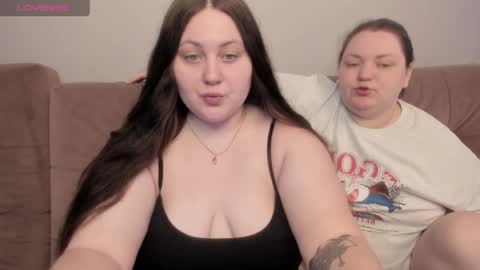 Snapshot of ihaveasecret_ chatting on 4, 5, 2026 Alice online show from 4, 5, 2026