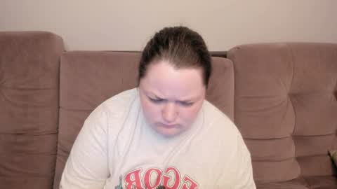 Snapshot of ihaveasecret_ chatting on 6, 7, 2026 Alice online show from 6, 7, 2026
